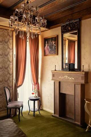 Отель Belle Epoque Boutique (Adult Only) Констанца Номер Делюкс с кроватью размера «queen-size»-1